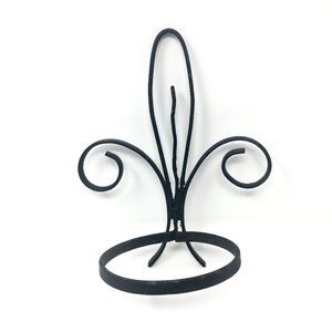 Vintage Black Wrought Iron Fleur De Lis Decorative Wall Mount Flower Pot Holder